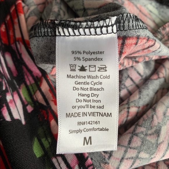 NWT LuLaRoe Classic-T size medium - Picture 7 of 8